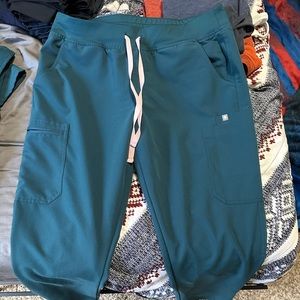 Caribbean Blue Figs Scrubs